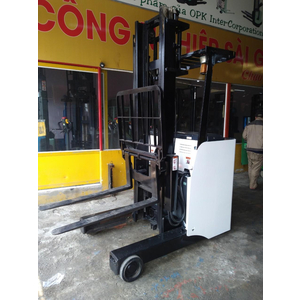XE NÂNG ĐIỆN ĐỨNG LÁI 1500KG SUMITOMO