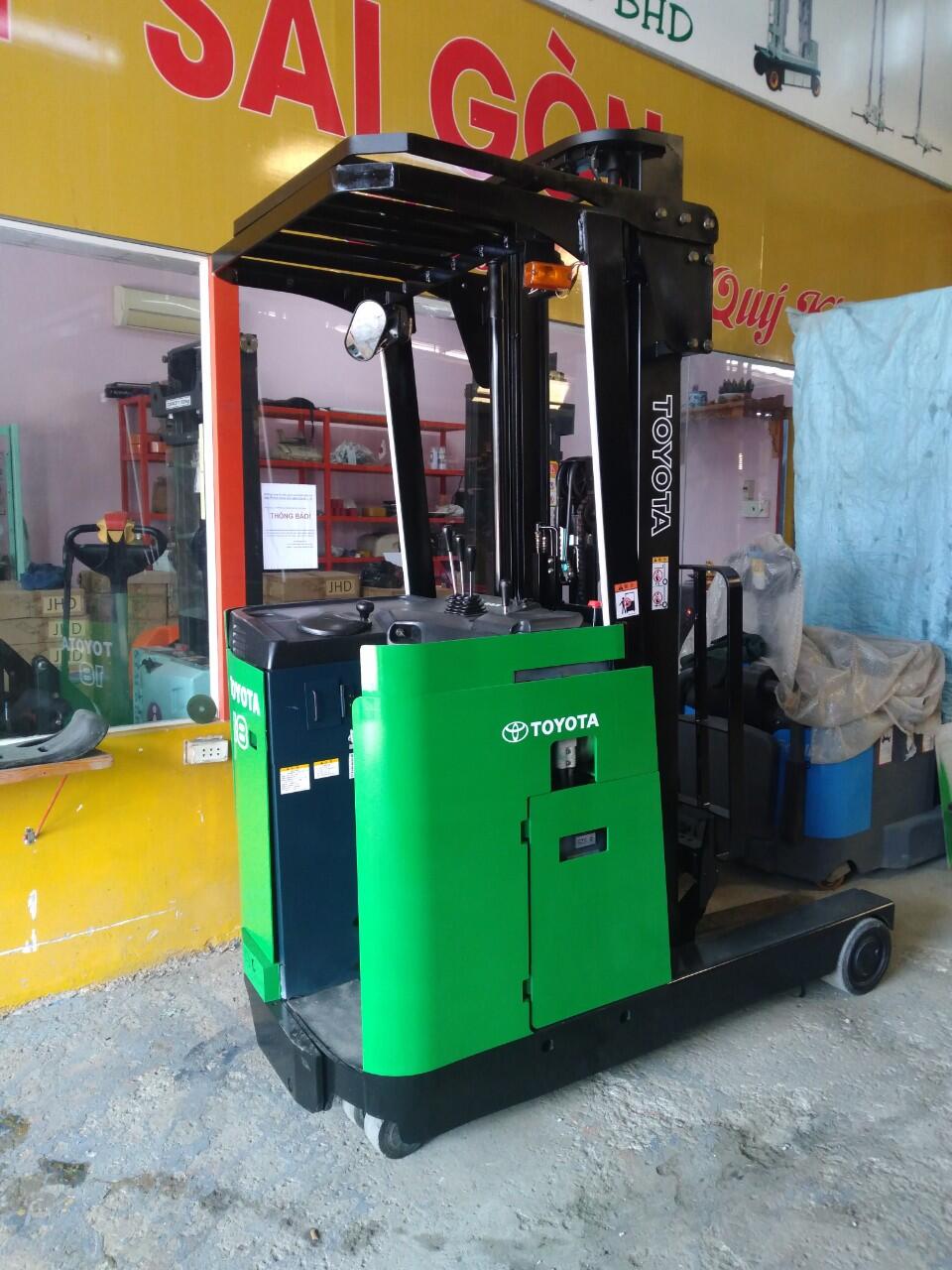 xe nâng điện toyota, mua nâng điện 1800kg,