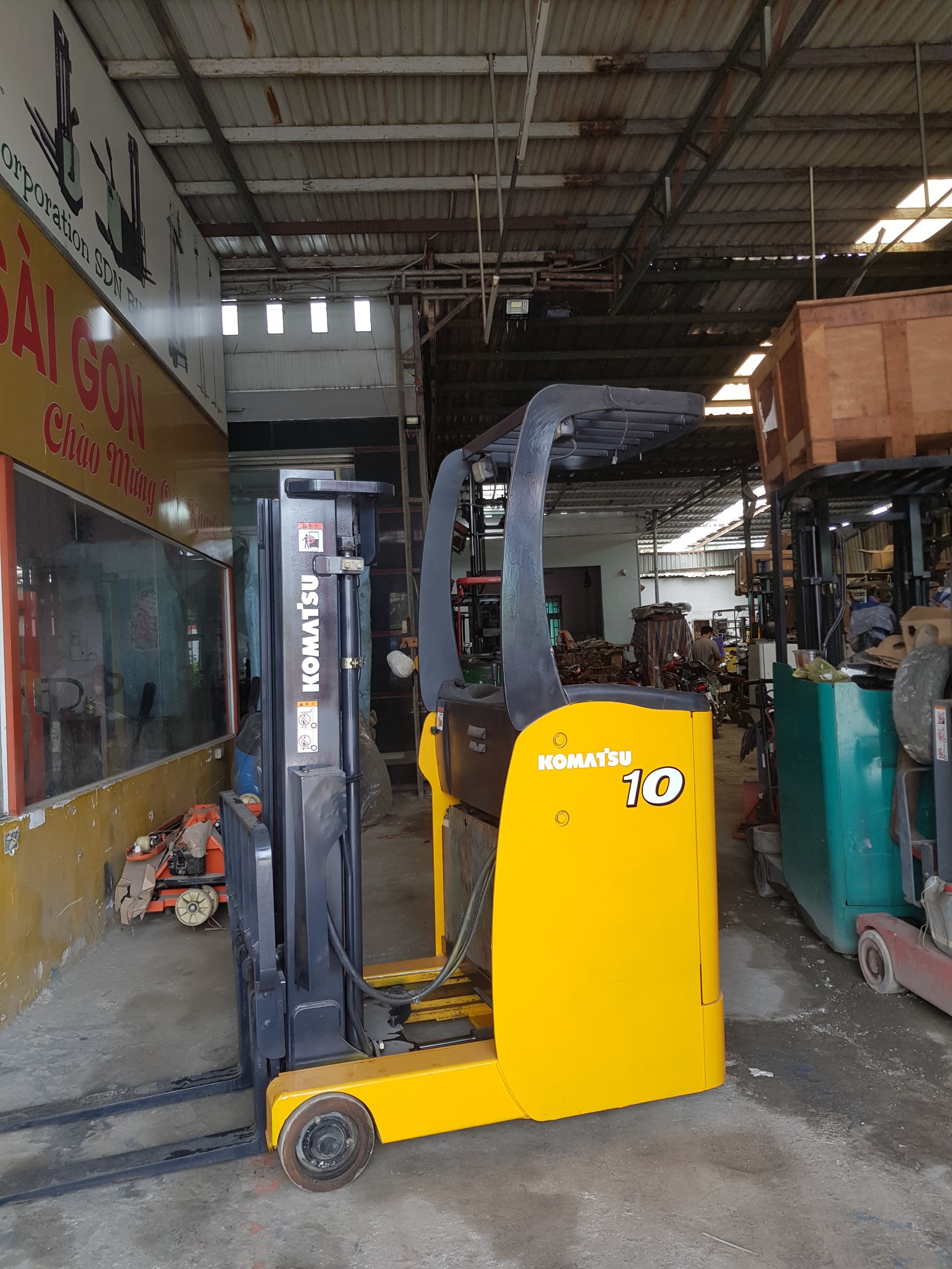 XE NÂNG ĐIỆN FB10RS-14 KOMATSU
