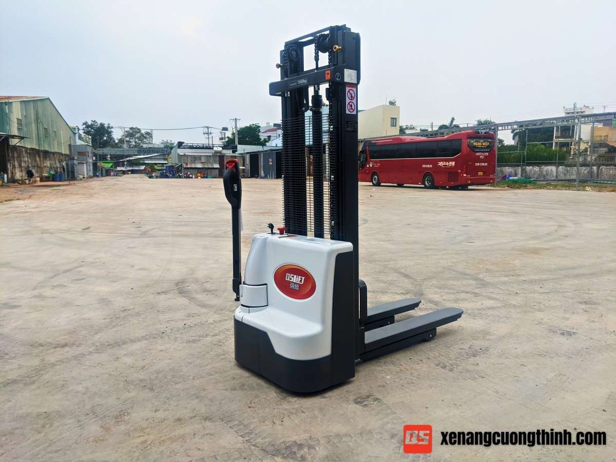 Xe nâng điện cao Stacker đi bộ lái 1.5 Tấn