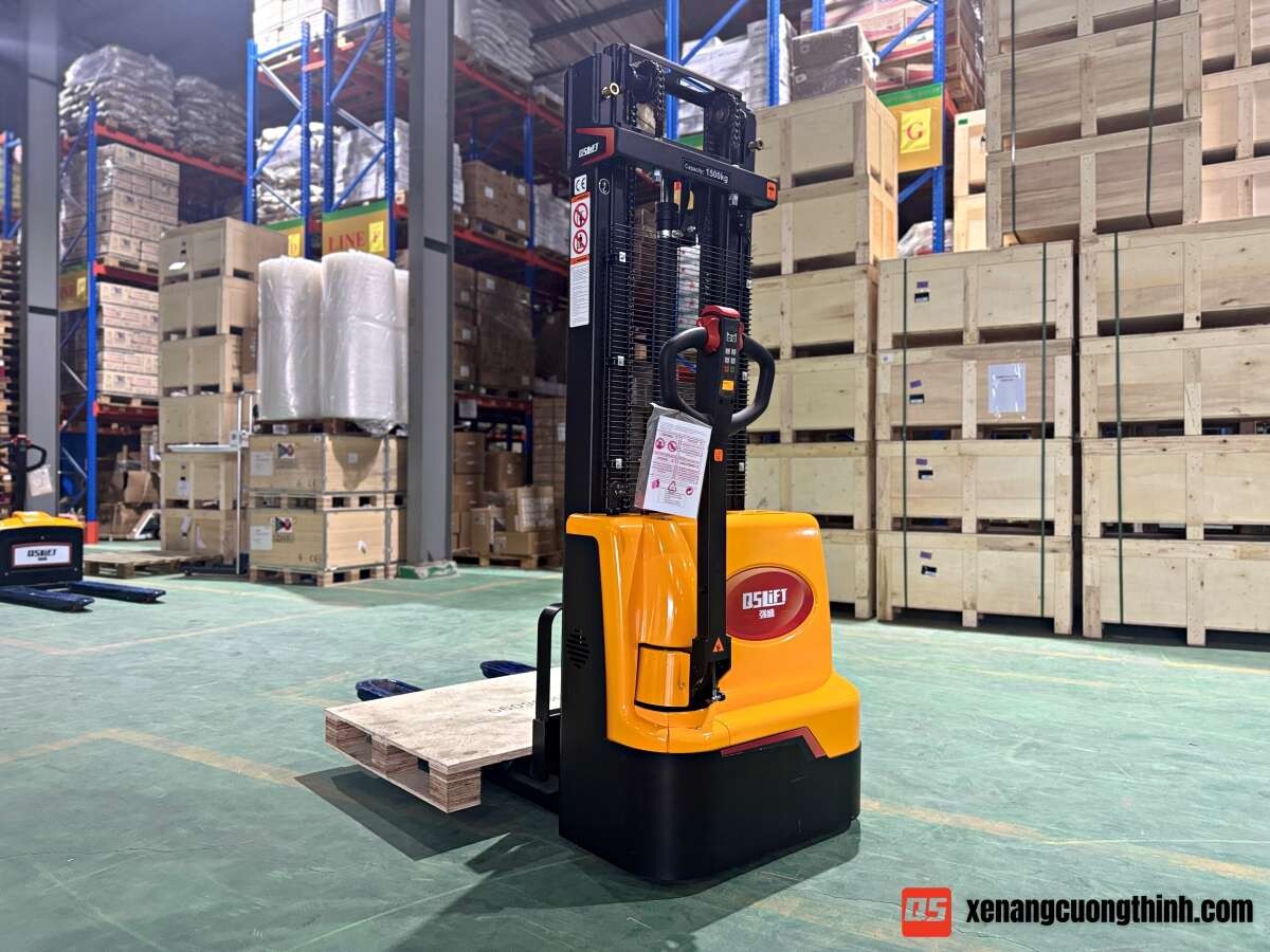 Xe Nâng Điện Stacker 1.5 Tấn Đi Bộ Lái