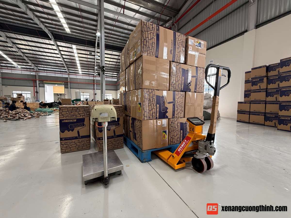 Xe Nâng Tay Có Gắn Cân Điện Tử