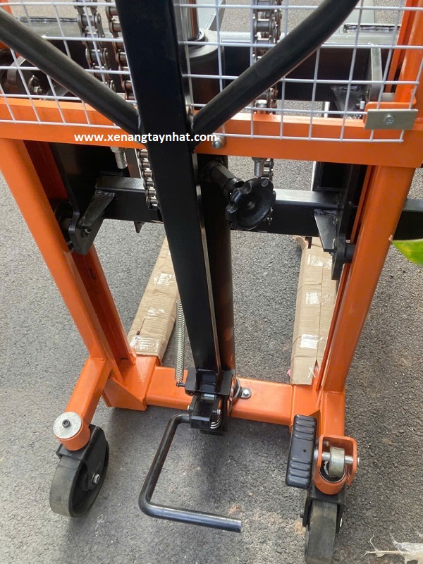 XC10-120 Xe nâng tay Ichimens tải 1000kg nâng cao 1200mm giá rẻ tại HCM