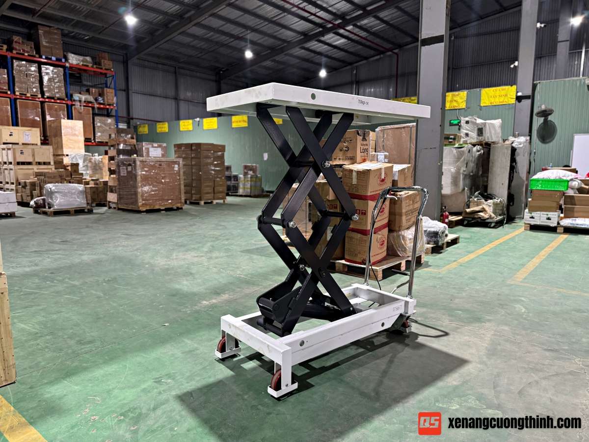 Xe Nâng Mặt Bàn 700kg TFD70