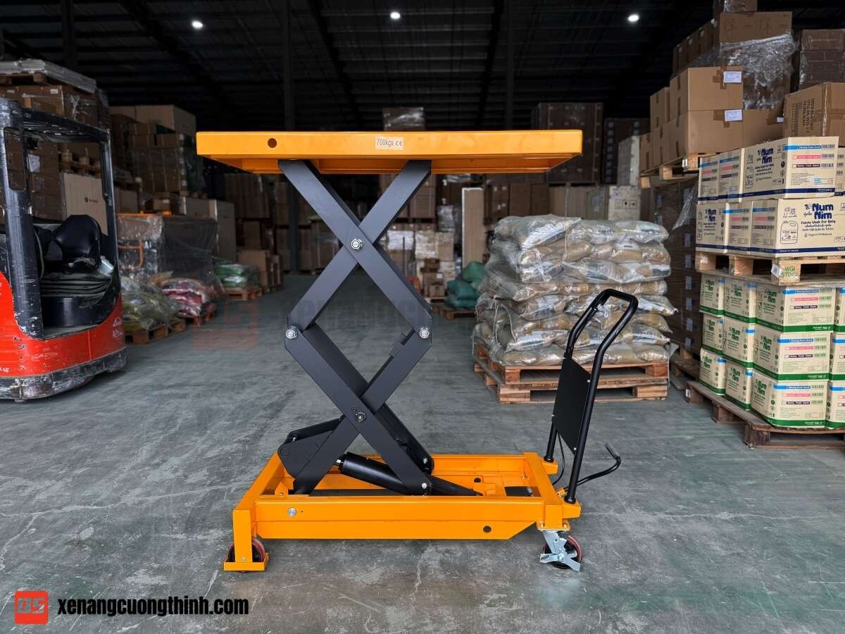 Xe Nâng Mặt Bàn 700kg 1.5m TFD70 | Xe Nâng Cường Thịnh