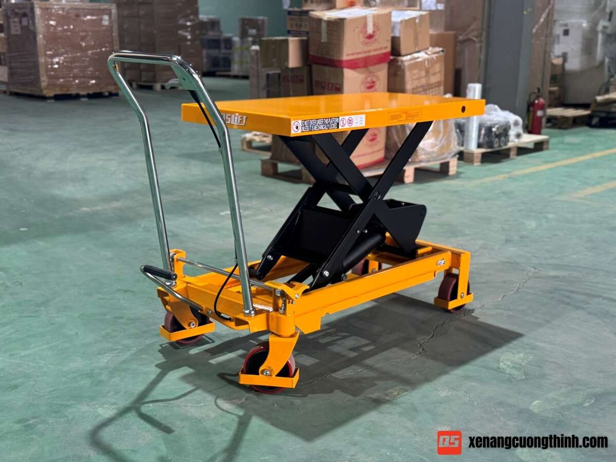 Xe nâng mặt bàn 750kg