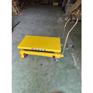 Xe nâng mặt bàn tải trọng 500kg model TT500
