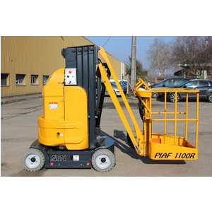 Xe nâng người PIAF1100R