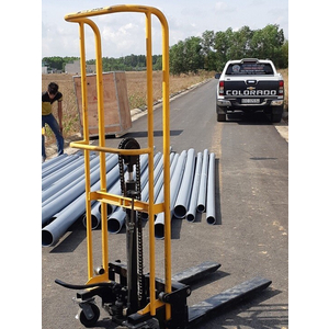 XE NÂNG TAY 400KG NÂNG CAO 1 MÉT 5- LOẠI ỐNG TRÒN