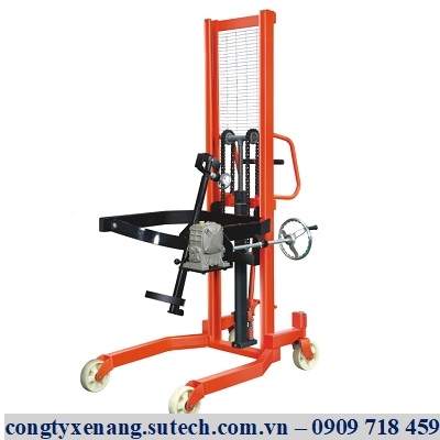 Xe nâng quay đỗ phuy