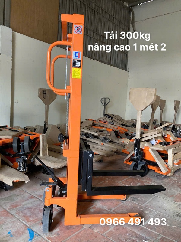 XE NÂNG TAY 300KG- NÂNG CAO 1 MÉT 2- HOÀNG MINH