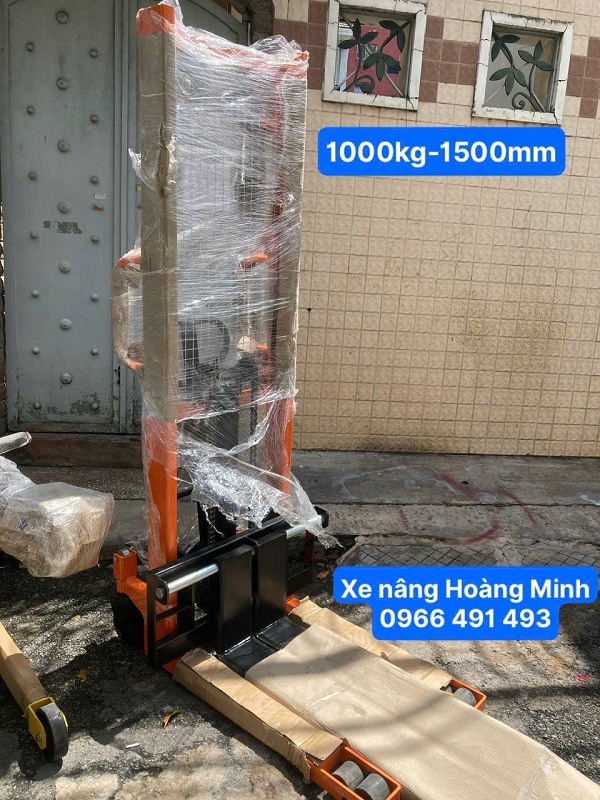 Xe nâng tay cao 1 tấn giá rẻ tại HCM, xe có sẵn xe nâng Hoàng Minh
