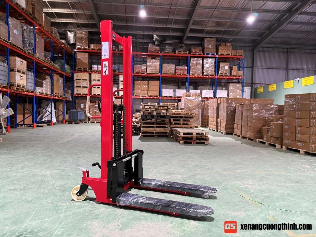 Xe Nâng Tay Cao 1.5 Tấn Tại Xe Nâng Cường Thịnh