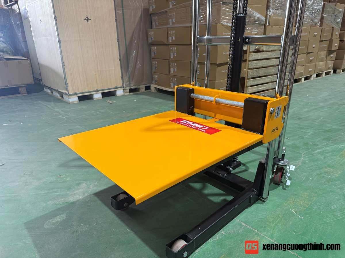 Bàn nâng/ càng nâng