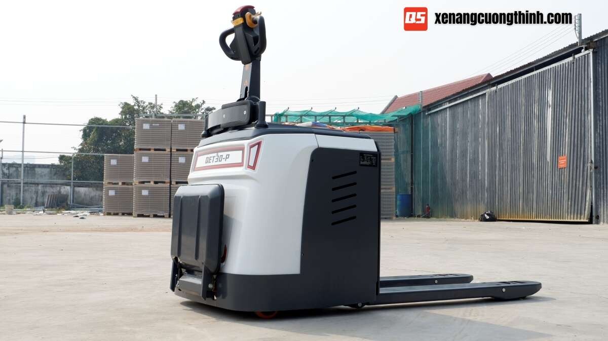 Xe nâng tay điện 3 Tấn Có Bệ Đứng Lái