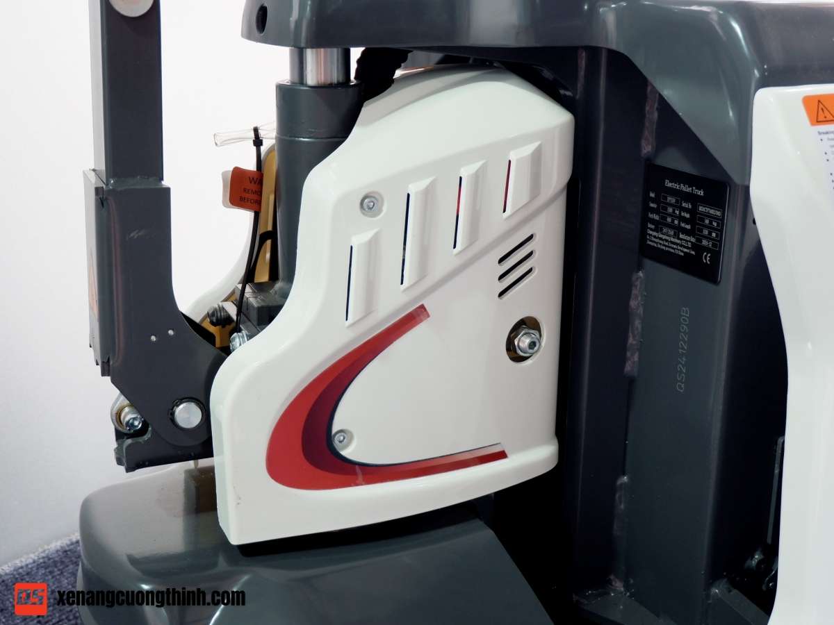 Xe nâng tay điện thấp 1.5 Tấn Lithium | EPT15V