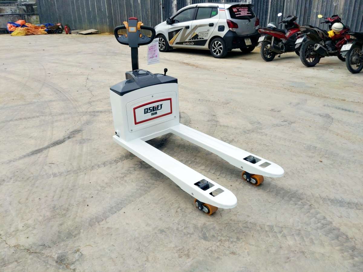 Xe Nâng Tay Điện Thấp 1500Kg Công Suất Cao EPT15Q