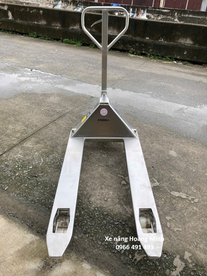 XE NÂNG TAY INOX 2500KG- LỰA CHỌN TỐI ƯU CHO NGÀNH THỰC PHẢM, THỦY SẢN
