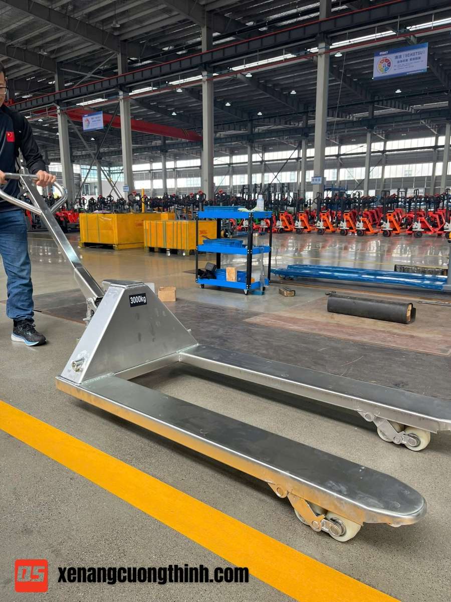 Xe nâng tay Inox dùng trong kho lạnh QSLift WACS20