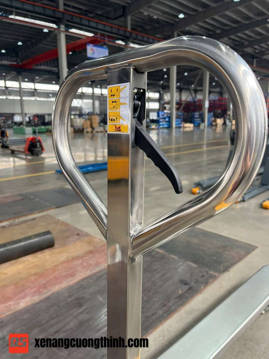 Xe nâng tay Inox dùng trong kho lạnh QSLift WACS20