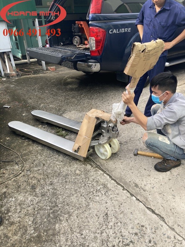 Xe nâng tay INOX giá rẻ, giao hàng tận nơi