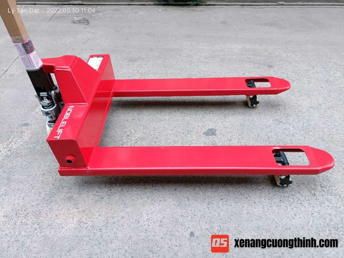 Xe Nâng Tay Siêu Rộng