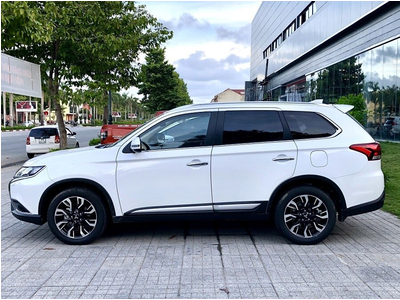 Mitsubishi Outlander 2.4 CVT 4WD