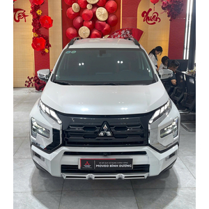 Xe Qua sử dụng Xpander Cross 2024 màu trắng