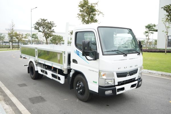 Xe tải Fuso Canter TF4.9 - Thùng lửng - Tải 2.2 tấn