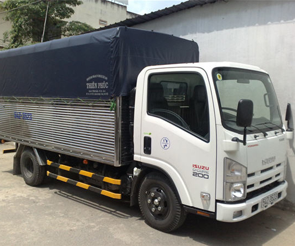 Xe tải Isuzu NMR85H (4x2) chassis dài - Tải trọng 1,9 tấn