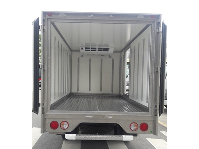 Xe tải KIA Frontier K200 - Thùng đông lạnh - Tải 990kg / 1490kg / 1990kg