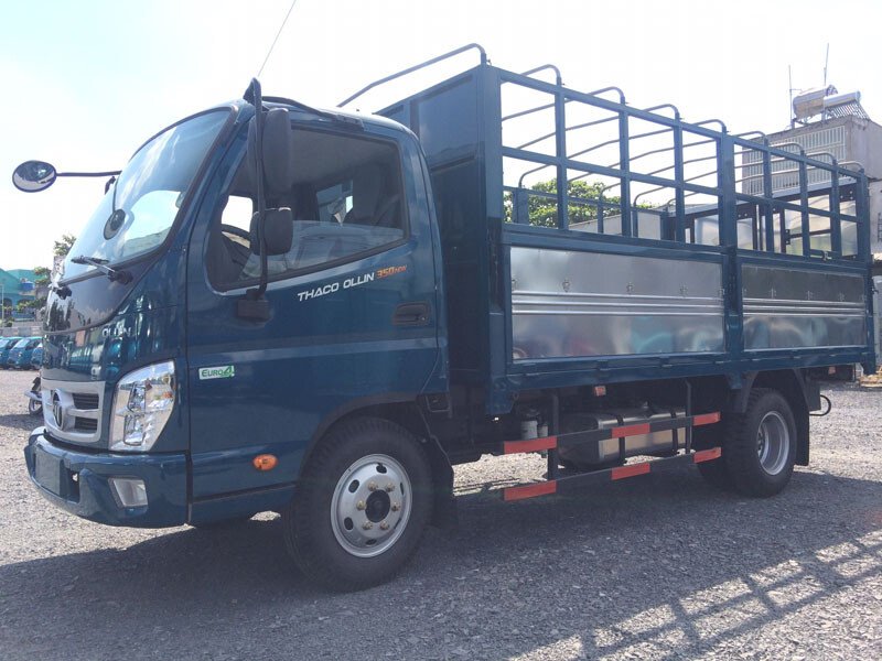 Xe tải Thaco Ollin 345 - Thùng mui bạt - Tải 2,4 tấn / 3,49 tấn