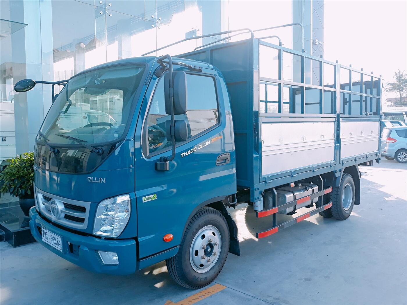 Xe tải Thaco Ollin 490/700 - Thùng mui bạt - Tải 2,35 tấn / 3,49 tấn