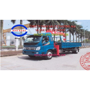 Xe tải thaco ollin 950A gắn cẩu unic URV555