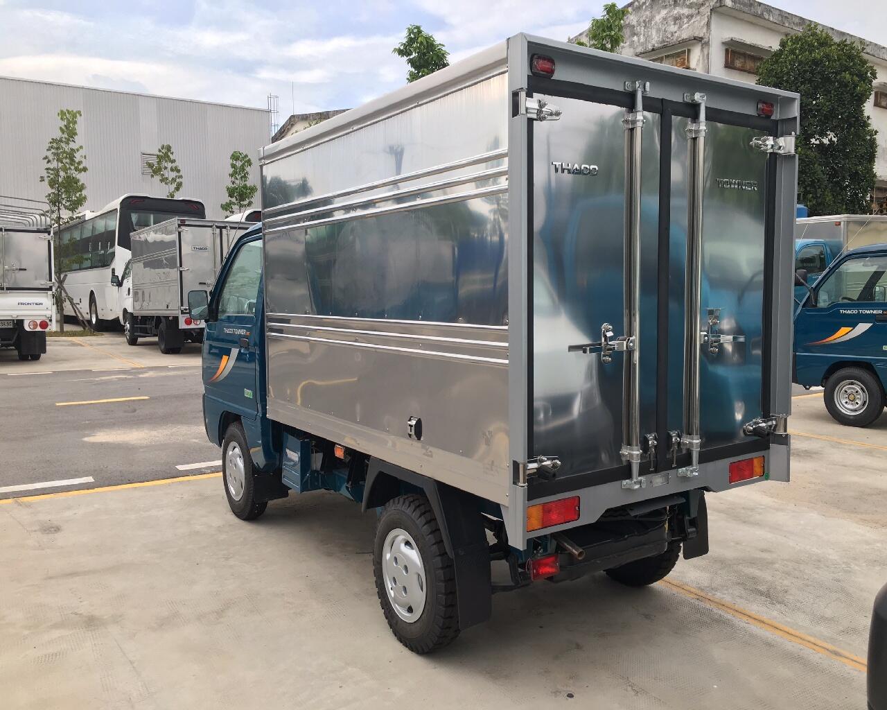 Xe tải Thaco Towner 800A - Thùng kín - Tải 990kg