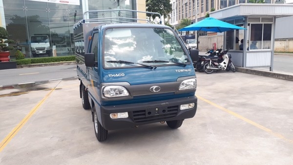 Xe tải Thaco Towner 800 - Thùng mui bạt - Tải 990kg