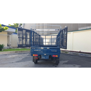 Xe tải Thaco Towner 800A - Thùng mui bạt - Tải 990kg