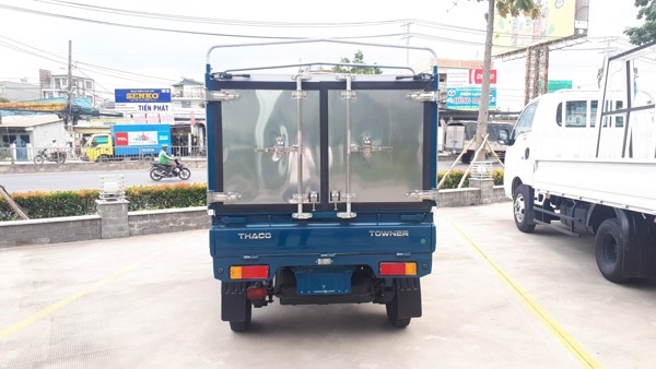 Xe tải Thaco Towner 800A - Thùng mui bạt - Tải 990kg