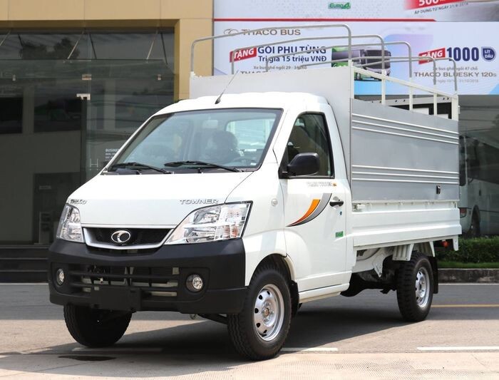 Xe tải Thaco Towner 990 - Thùng mui bạt - Tải 900kg