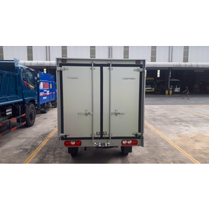 Xe tải Thaco Towner 990 - Thùng kín - Tải 900kg