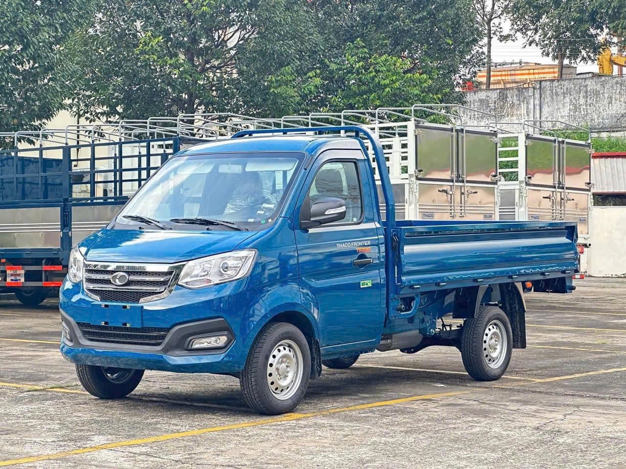 XE TẢI THACO TOWNER T1-2.3 (TF220) THÙNG LỬNG DÀI 2m3 TẢI 990Kg MỚI NHẤT