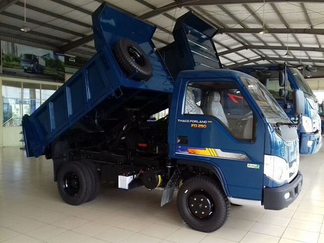 Xe tải Thaco Forland FD250E4 - Thùng ben - Tải 2,49 tấn