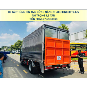 Xe Tải Thùng Kín 4m5 Bửng Nâng Thaco Linker T2-6.5 Tải Trọng 1,3 Tấn