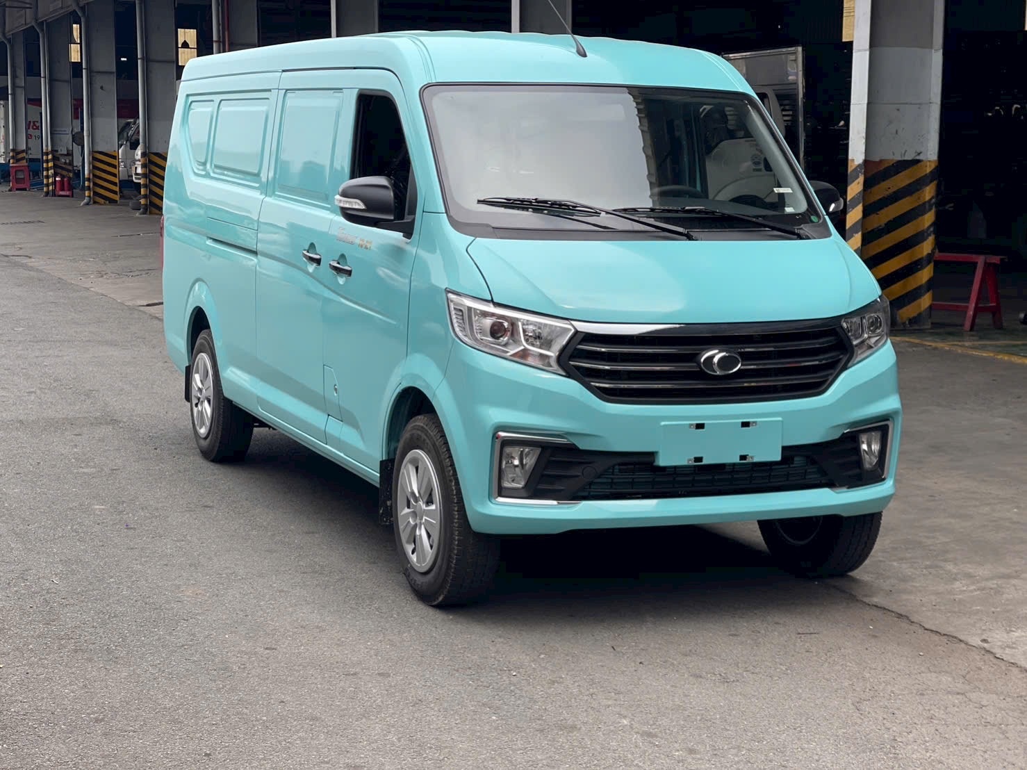 XE TẢI VAN TOWNER T0-27 (TF480V2S) THÙNG 2m9