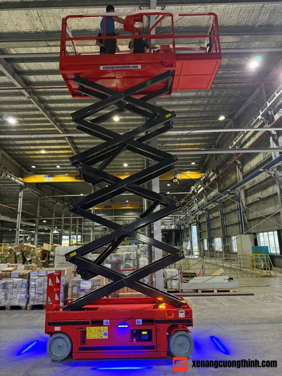 Thang Nâng Người Cắt Kéo 10m Giá Rẻ SJC1012 | Xe Nâng Cường Thịnh