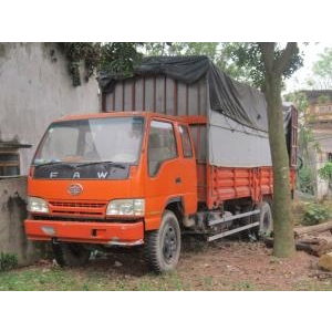 Xe thùng 5,5 tấn Faw Cabin kép, thùng dài 6,2 m, Đk 2011
