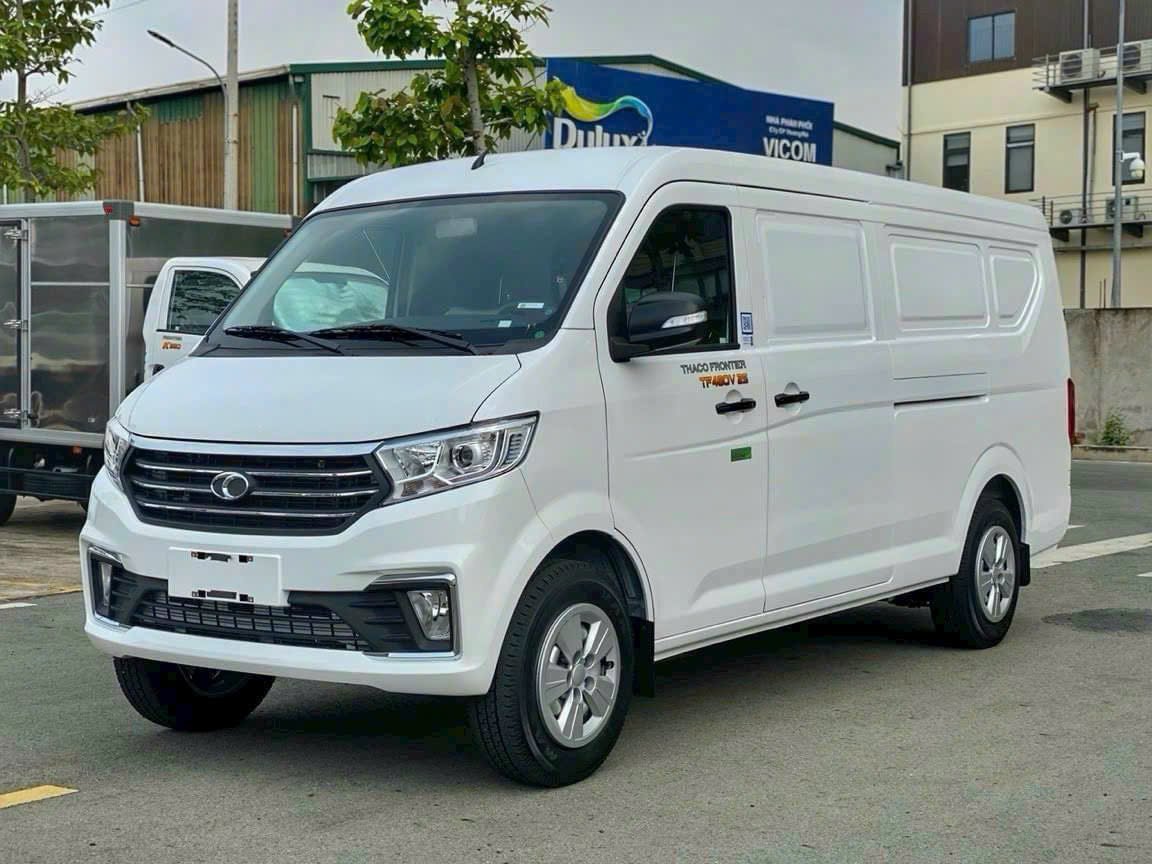 Xe Van Thaco TF480 2 chỗ Thùng 2m9 Phiên Bản Số Tự Động (AT)