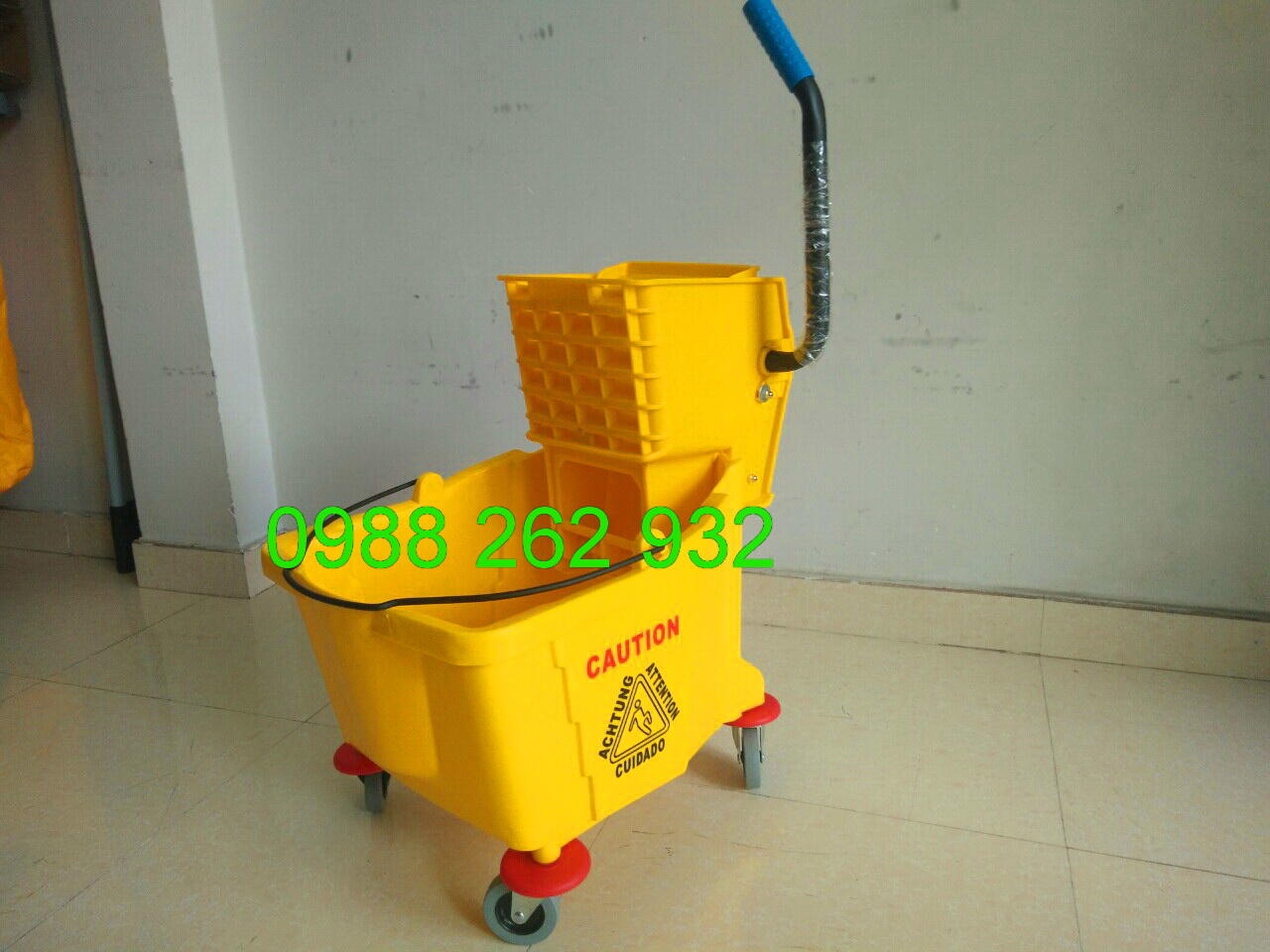 XE VẮT NƯỚC LAU NHÀ 36 LÍT
