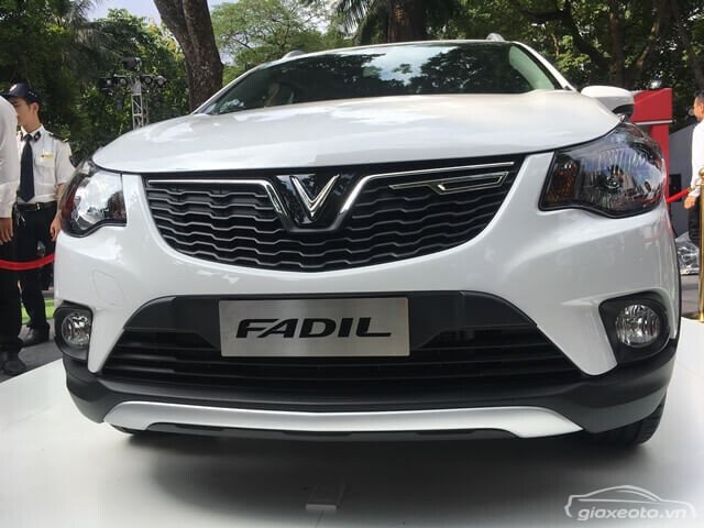 Đầu xe Fadil màu trắng