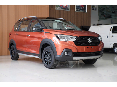 Suzuki XL7 Hybrid